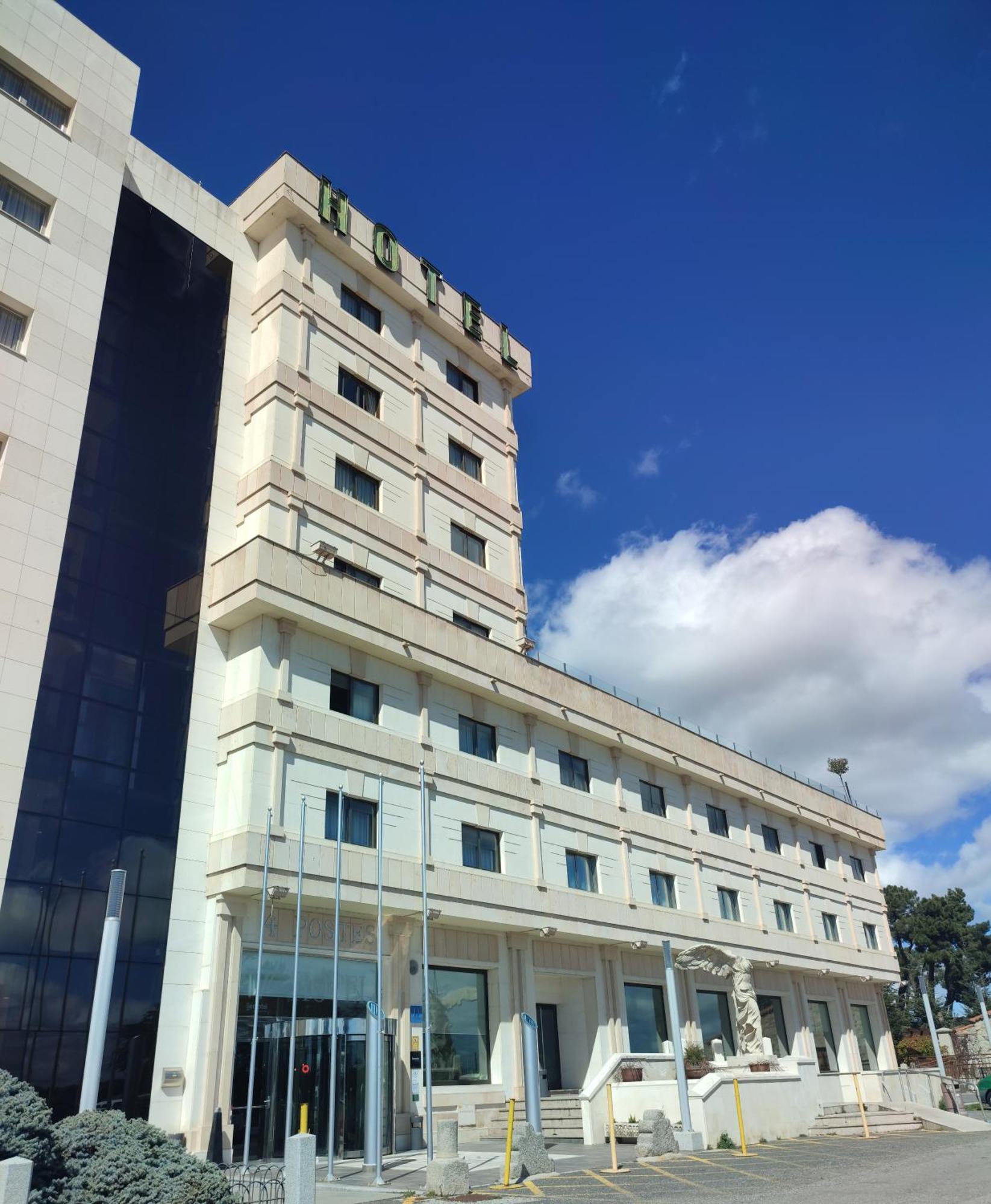 Hotel Sercotel Cuatro Postes อาบีลา ภายนอก รูปภาพ