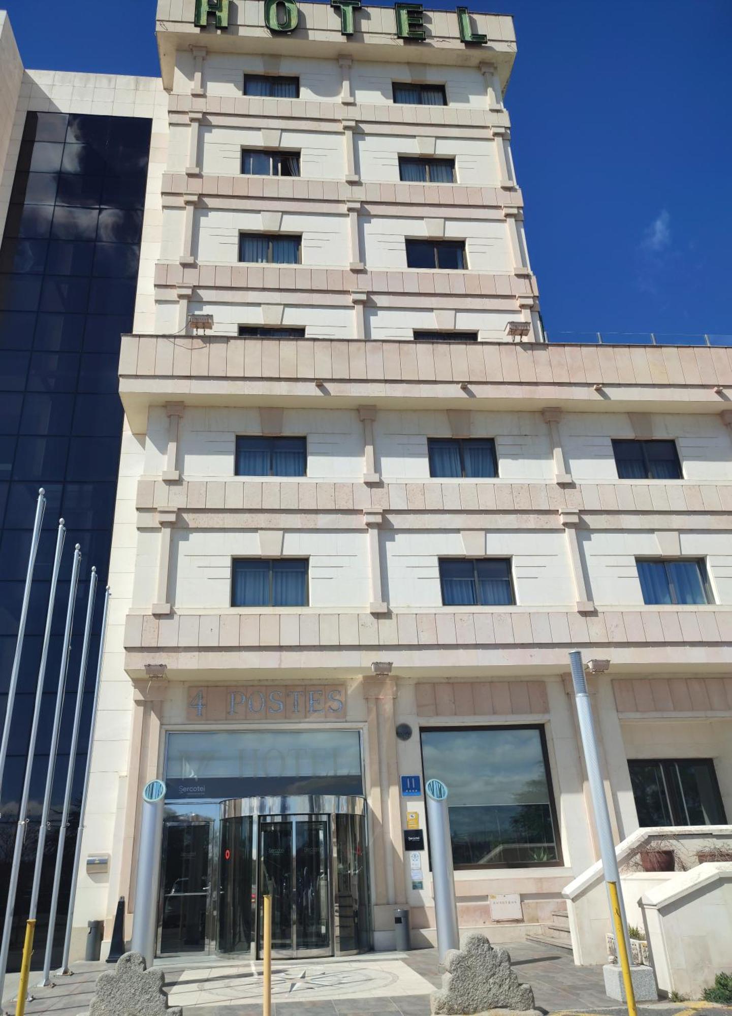 Hotel Sercotel Cuatro Postes อาบีลา ภายนอก รูปภาพ