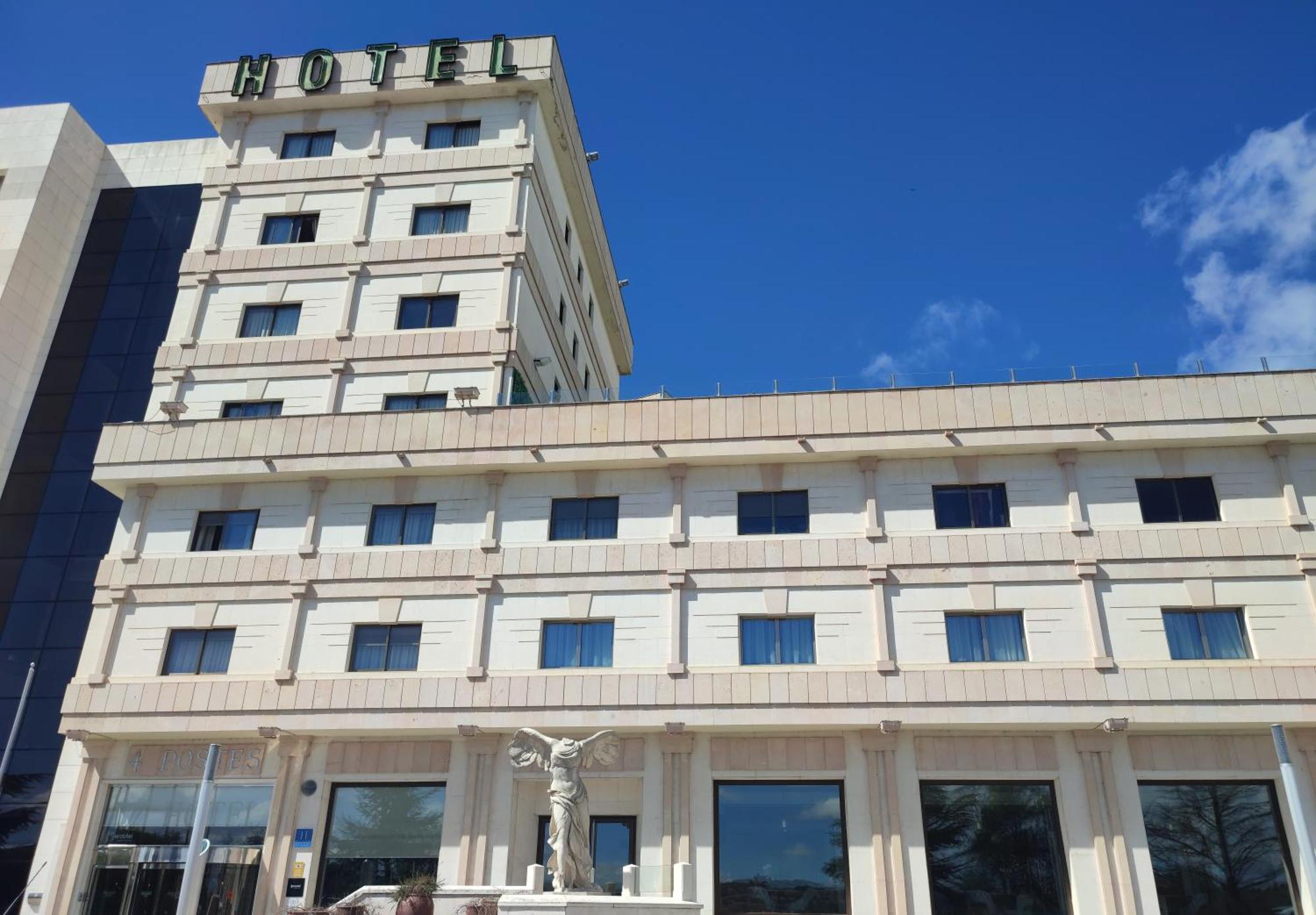 Hotel Sercotel Cuatro Postes อาบีลา ภายนอก รูปภาพ