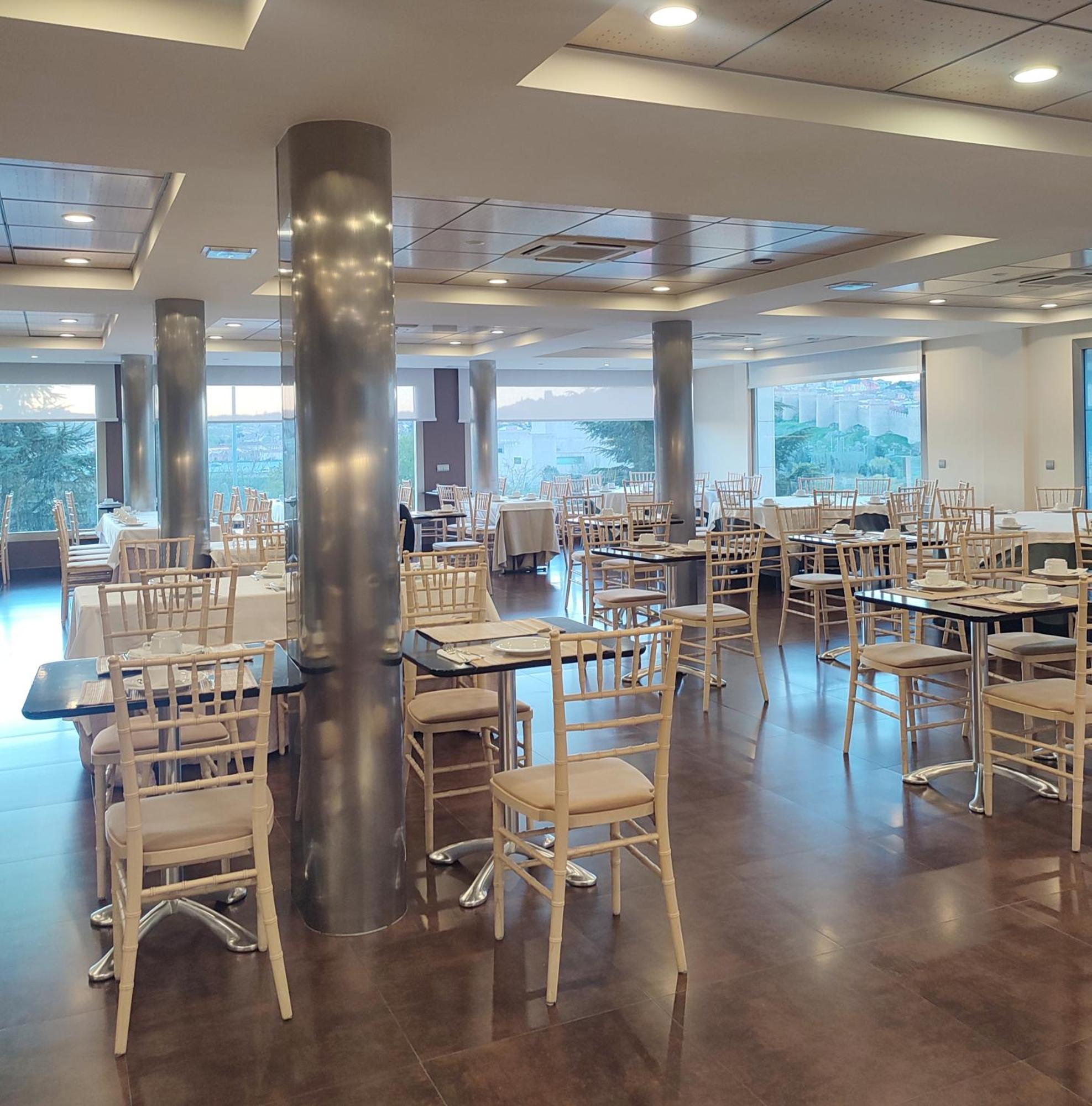Hotel Sercotel Cuatro Postes อาบีลา ภายนอก รูปภาพ