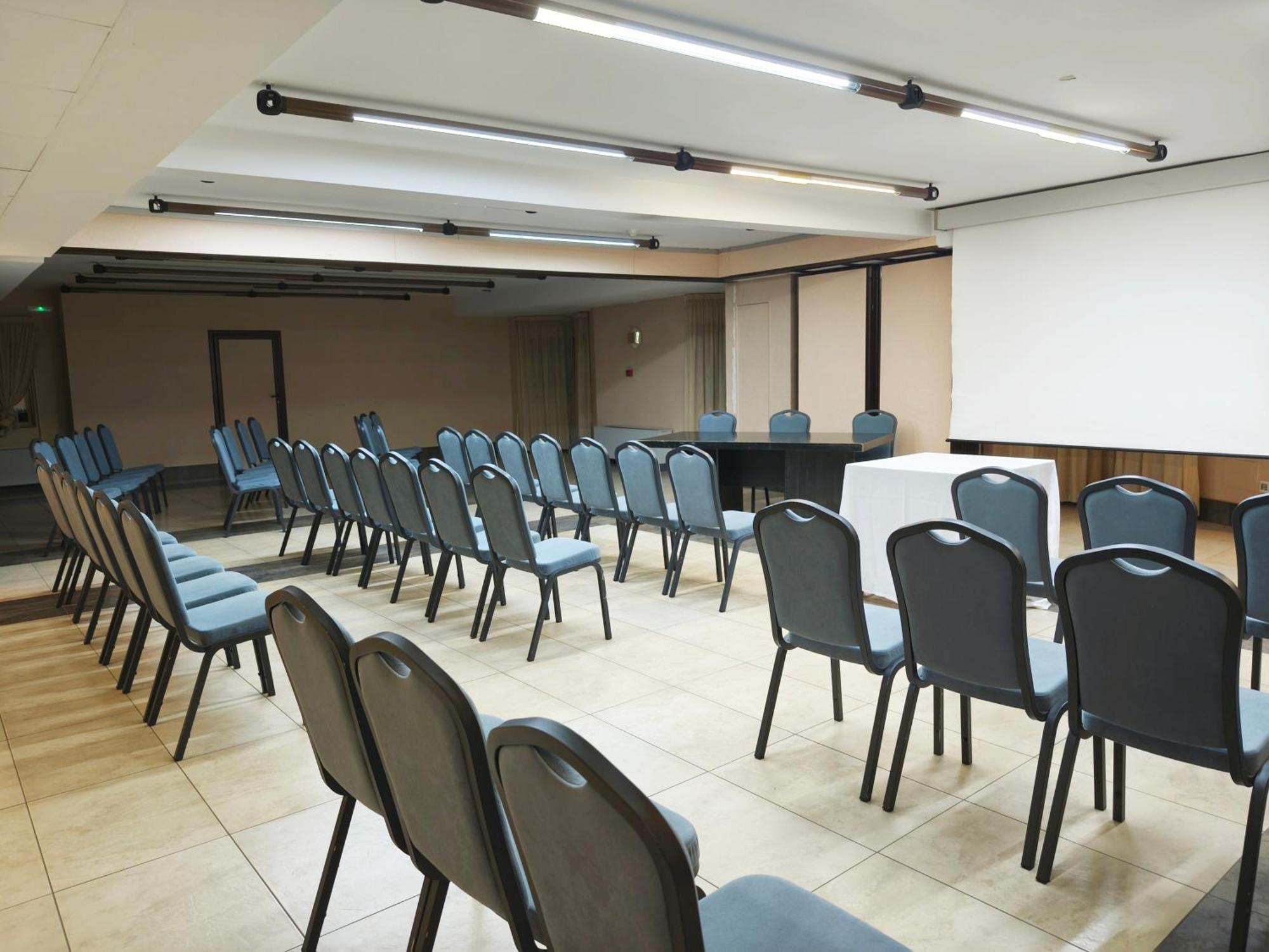 Hotel Sercotel Cuatro Postes อาบีลา ภายนอก รูปภาพ